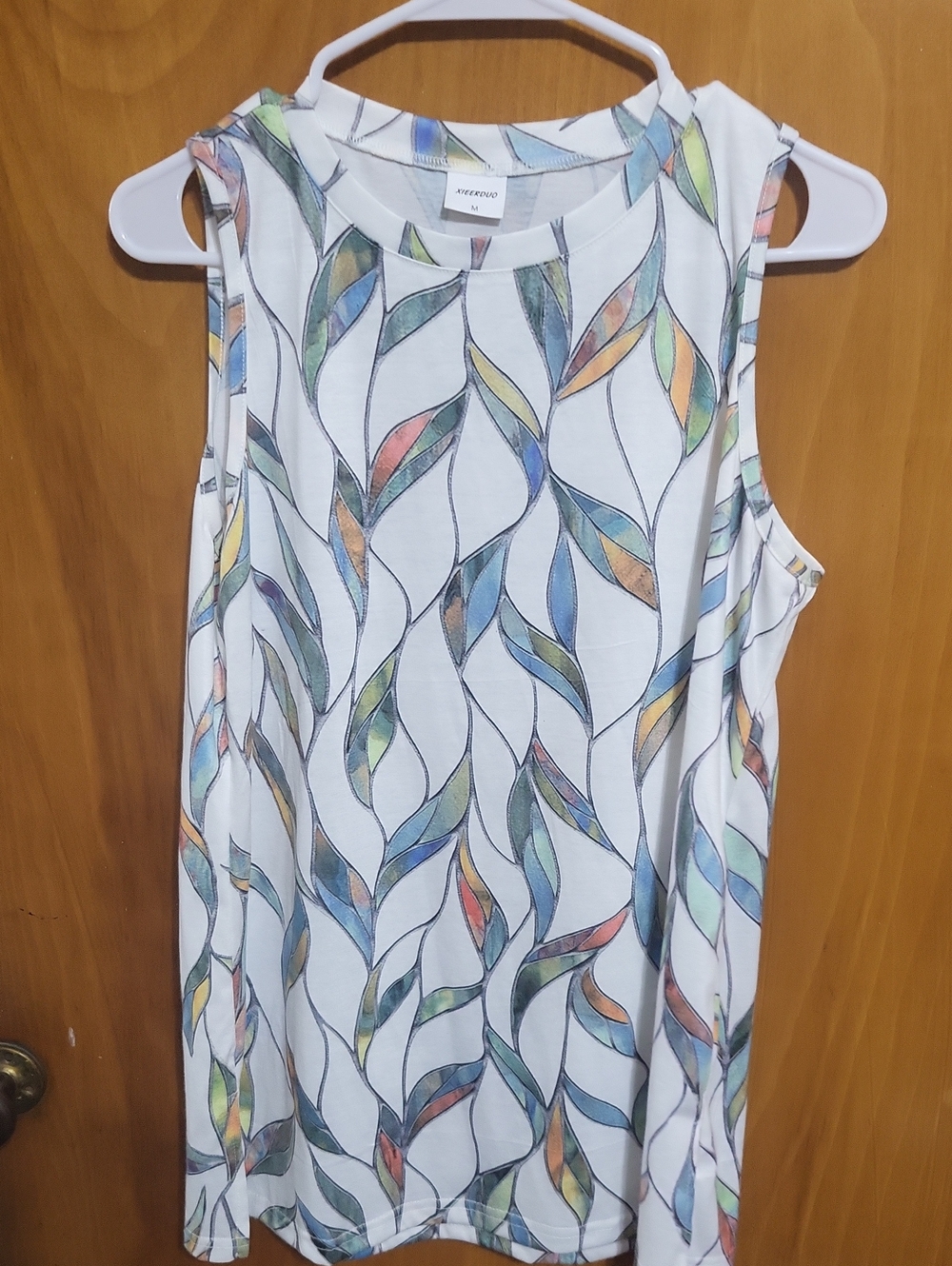 Womens Size Medium Tunic Length Tank Top